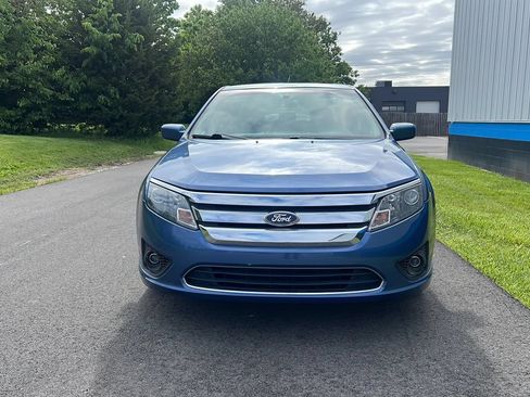Used 2010 Ford Fusion SE FWD image 2