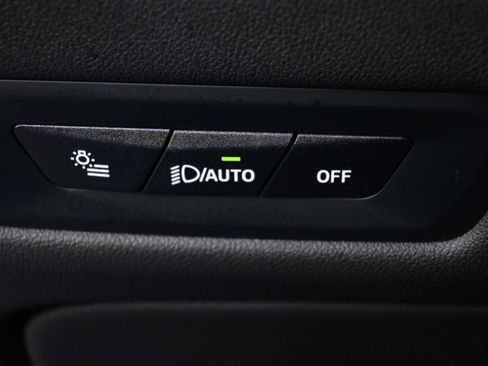 Used 2025 BMW X5 xDrive50e image 25