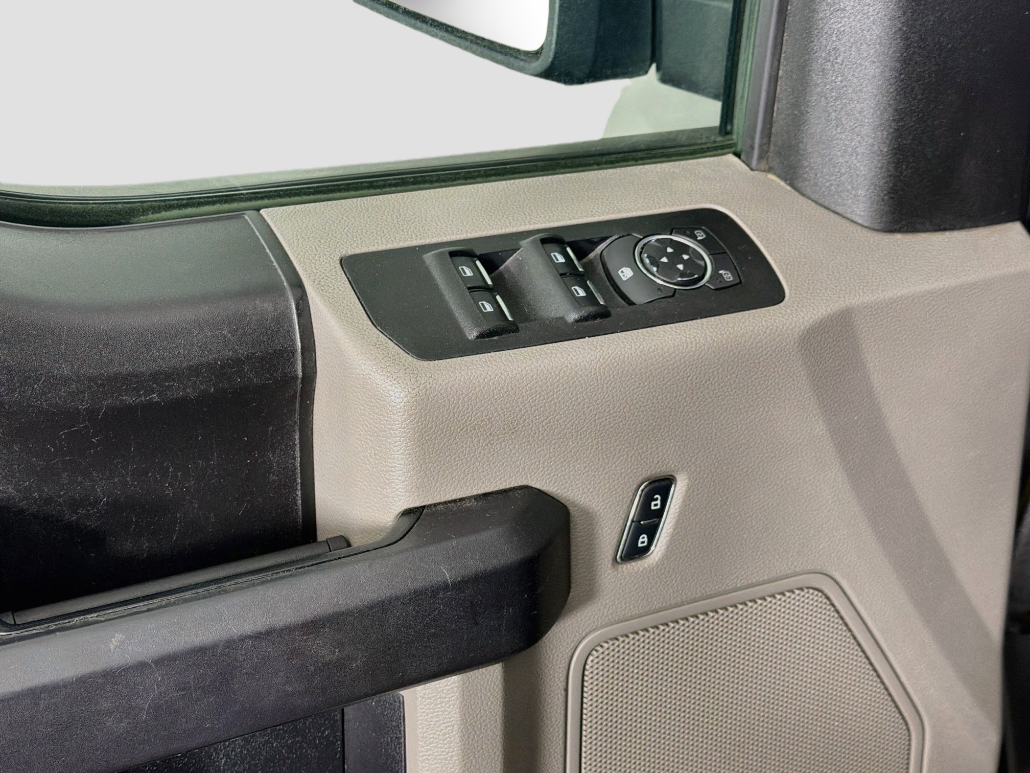Used 2018 Ford F150 XL w/ Equipment Group 101A Mid AWD/4WD image 15