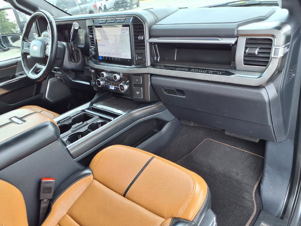 Used 2024 Ford F250 Platinum AWD/4WD image 12