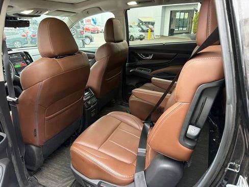 Used 2023 Subaru Ascent Touring AWD/4WD image 5