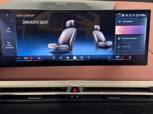 Used 2024 BMW iX xDrive50 w/ Premium Package image 29