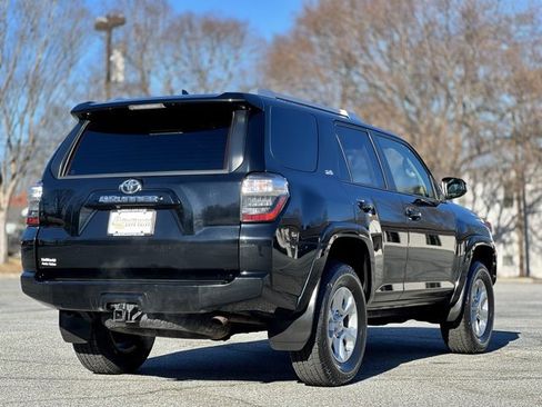 Used 2018 Toyota 4Runner SR5 image 5