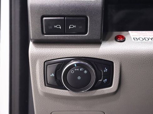 Certified 2022 Ford F550 4x4 SuperCab Super Duty image 26