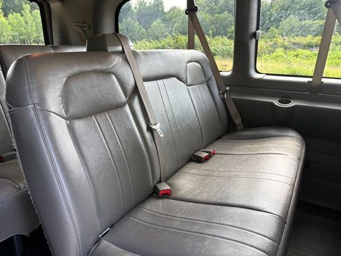 Used 2023 Chevrolet Express 3500 LS RWD image 43