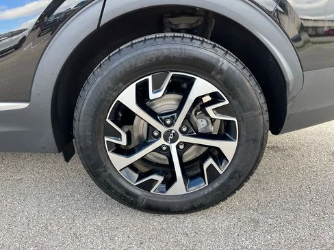 Used 2023 Kia Sportage EX AWD/4WD image 8