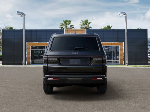 New 2026 Jeep Grand Wagoneer Summit w/ Premium Group III image 7