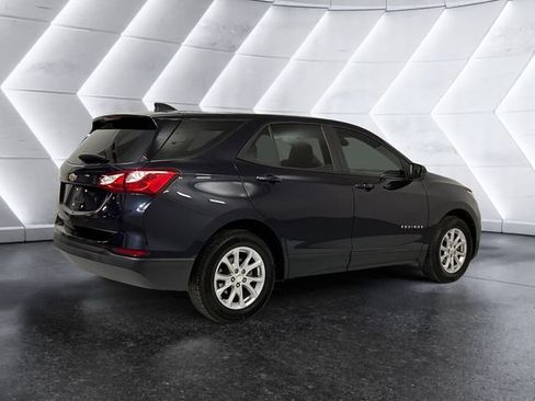 Used 2020 Chevrolet Equinox LS image 4