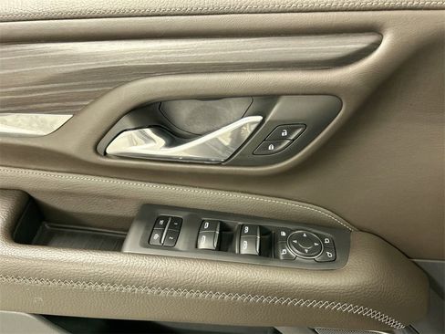 Used 2023 GMC Yukon Denali image 11