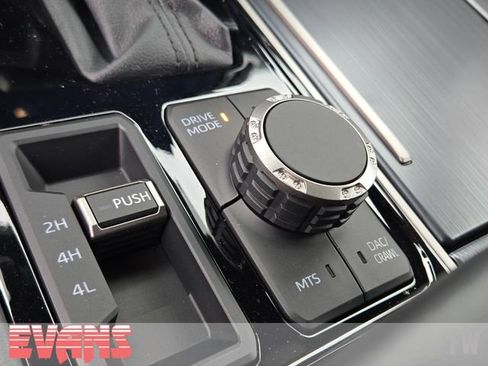 New 2026 Toyota Tundra Platinum w/ TRD Off-Road Package image 13