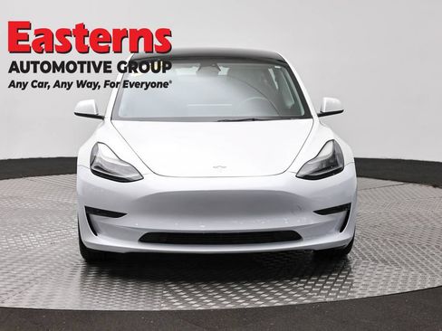 Used 2023 Tesla Model 3 Standard Range RWD image 2