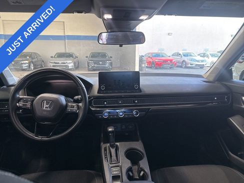 Used 2023 Honda Civic EX image 5
