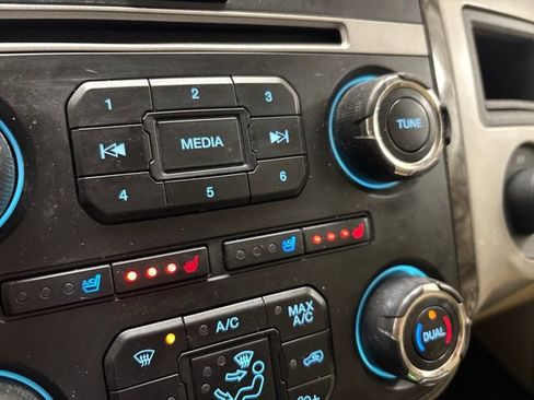 Used 2015 Ford Expedition Limited image 43