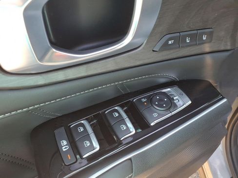 Used 2025 Kia Sorento SX Prestige AWD/4WD image 16