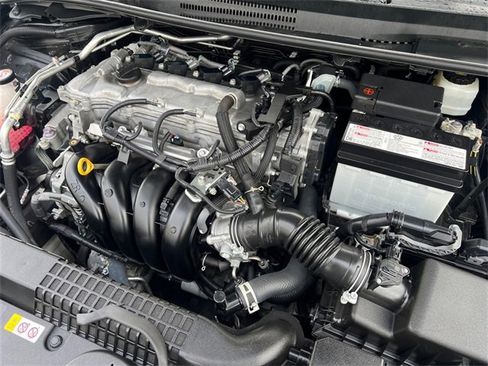 Certified 2022 Toyota Corolla LE image 9