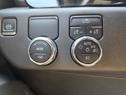Used 2023 GMC Sierra 1500 Elevation RWD image 31