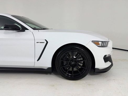 Used 2019 Ford Mustang Shelby GT350 w/ Technology Package RWD image 28