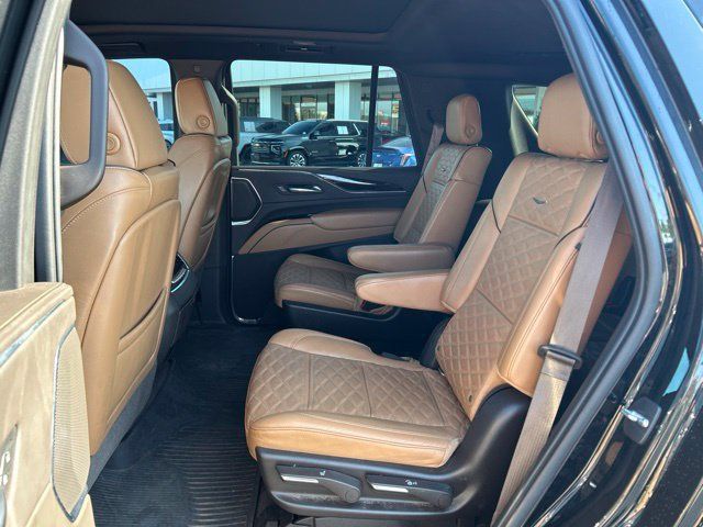 Used 2021 Cadillac Escalade Sport w/ Driver Assist Tech Package AWD/4WD image 25
