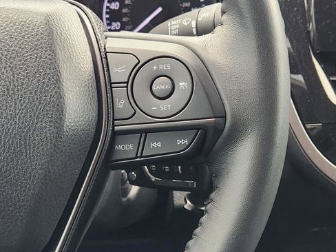 Used 2024 Toyota Camry SE image 29