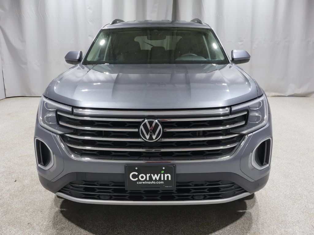Used 2025 Volkswagen Atlas SE AWD/4WD image 7