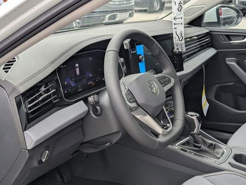 New 2026 Volkswagen Jetta SE image 12