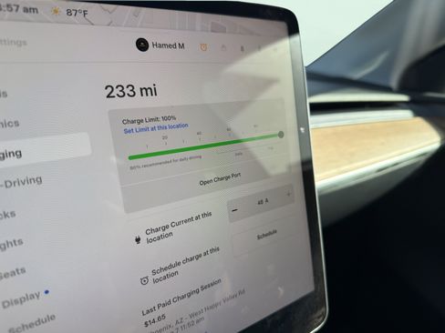 Used 2024 Tesla Model Y Performance AWD/4WD image 4