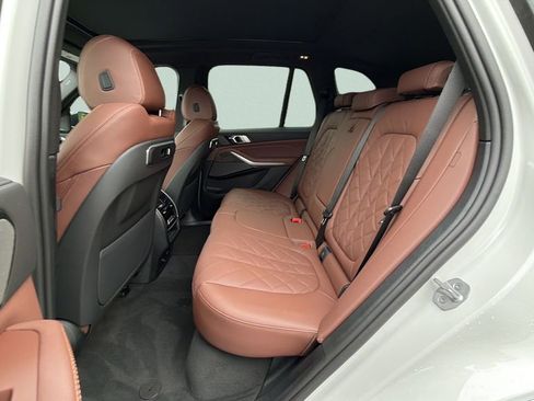 New 2026 BMW X5 xDrive50e w/ M Sport Package image 29