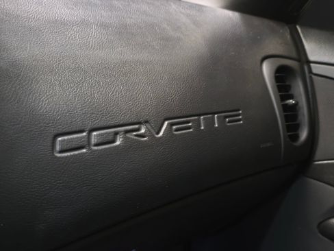 Used 2009 Chevrolet Corvette Coupe w/ Preferred Equipment Group RWD image 25