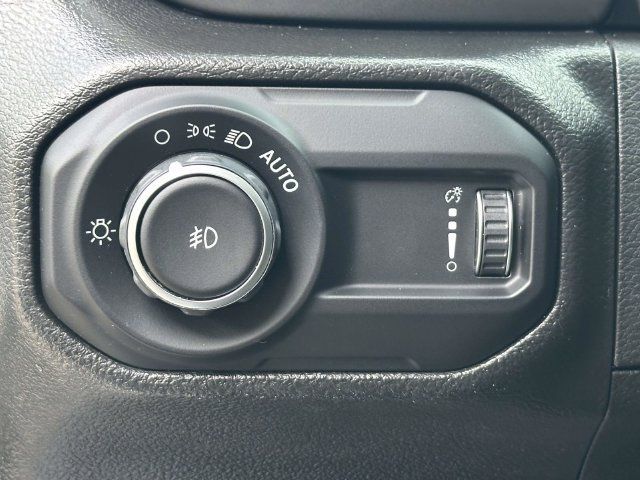 Used 2023 Jeep Wrangler Unlimited Sport AWD/4WD image 24