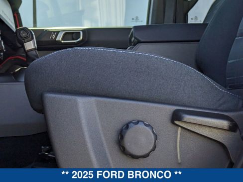 New 2025 Ford Bronco Heritage Edition AWD/4WD image 27