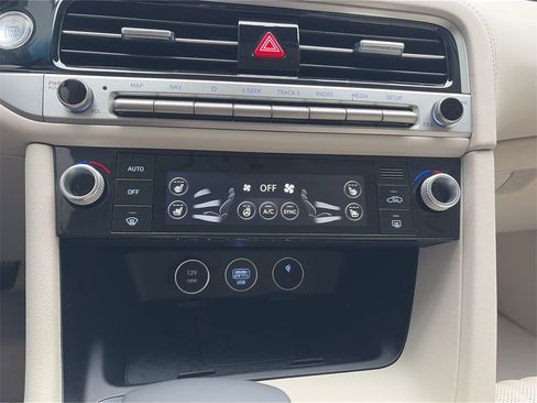 New 2026 Genesis G70 2.5T Prestige image 17