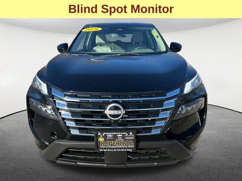 Used 2024 Nissan Rogue SV AWD/4WD image 4