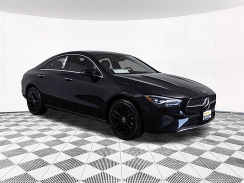 Used 2025 Mercedes-Benz CLA 250 4MATIC image 21