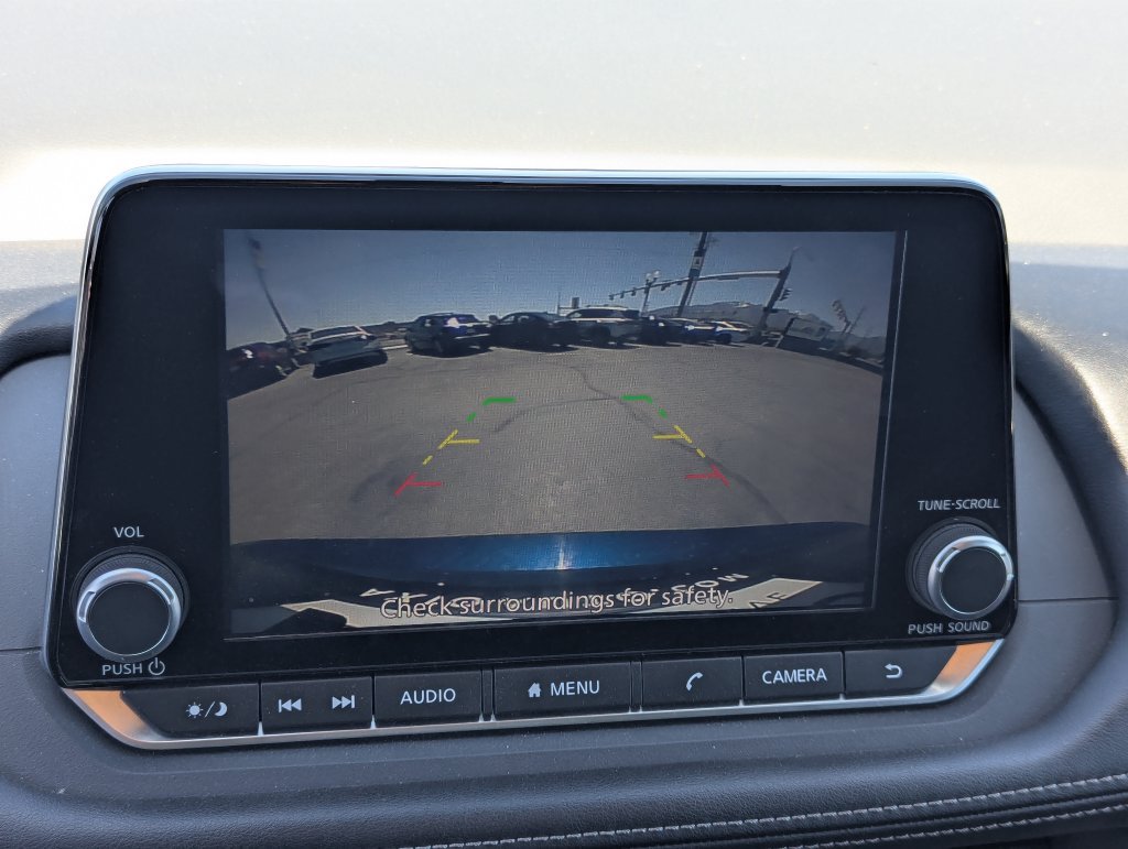 Used 2025 Nissan Rogue SV AWD/4WD image 15
