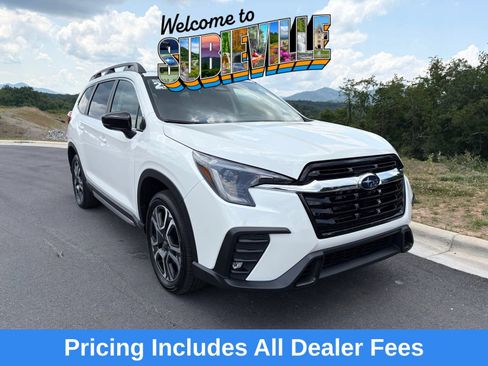 Certified 2025 Subaru Ascent Limited w/ Popular Package #2 AWD/4WD image 1