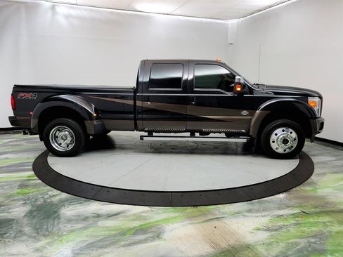 Used 2015 Ford F450 King Ranch w/ King Ranch Chrome Package image 4