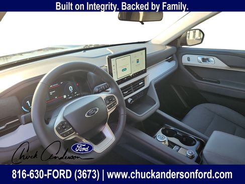 New 2026 Ford Explorer Active AWD/4WD image 11