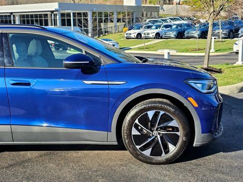 Used 2022 Volkswagen ID.4 Pro S image 6