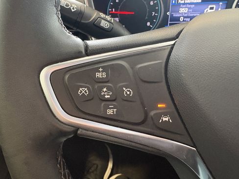 Used 2023 Chevrolet Equinox LT image 12