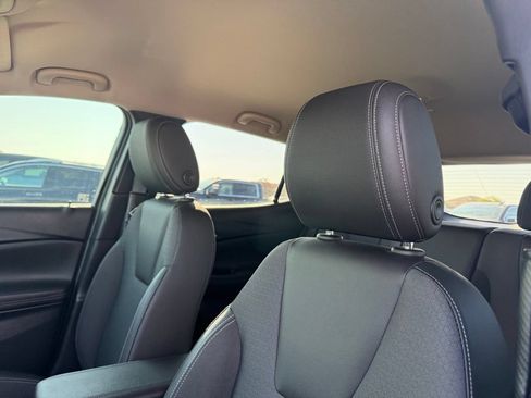 Used 2025 Buick Encore GX Preferred FWD image 25