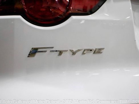 Used 2018 Jaguar F-TYPE R-Dynamic AWD/4WD image 31