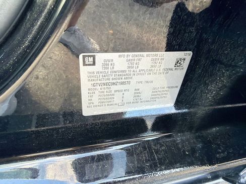 Used 2017 GMC Sierra 1500 SLT w/ SLT Premium Package image 34