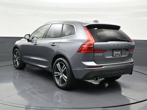 Used 2019 Volvo XC60 T8 Momentum w/ Premium Package AWD/4WD image 3