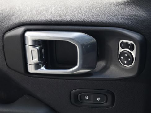 Used 2024 Jeep Wrangler Sahara w/ Technology Group image 13