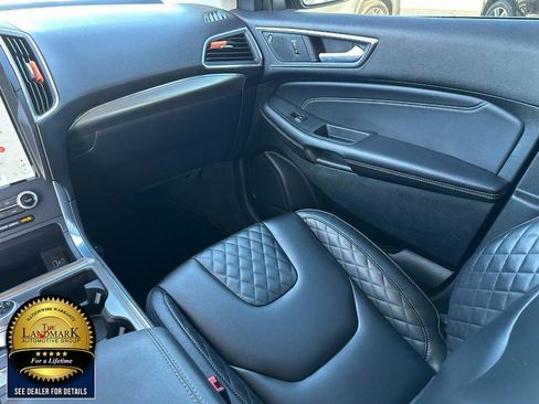 Used 2023 Ford Edge Titanium image 19