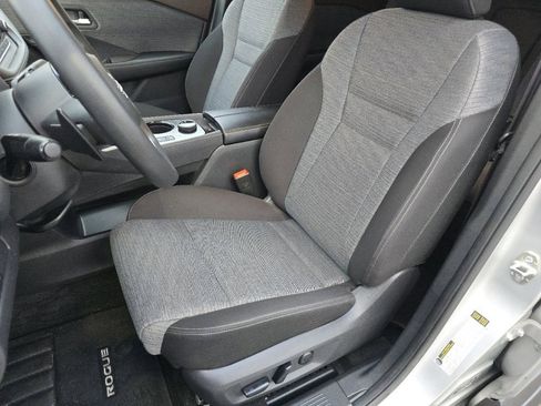 Certified 2023 Nissan Rogue SV image 28