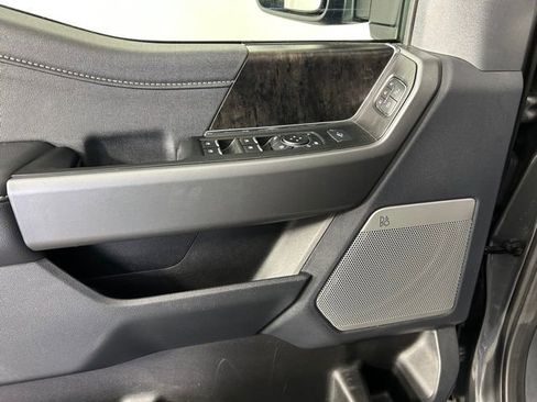 Used 2025 Ford F350 Lariat w/ Black Appearance Package AWD/4WD image 22