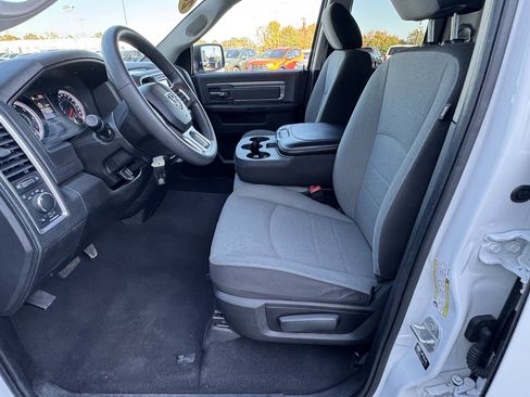 Used 2024 RAM 1500 Classic SLT image 6