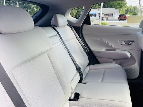 Used 2024 Hyundai Kona Limited AWD/4WD image 14