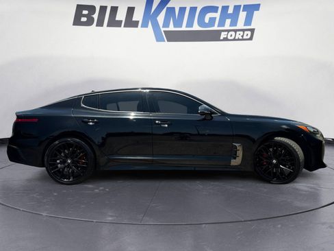 Used 2019 Kia Stinger GT1 AWD/4WD image 6